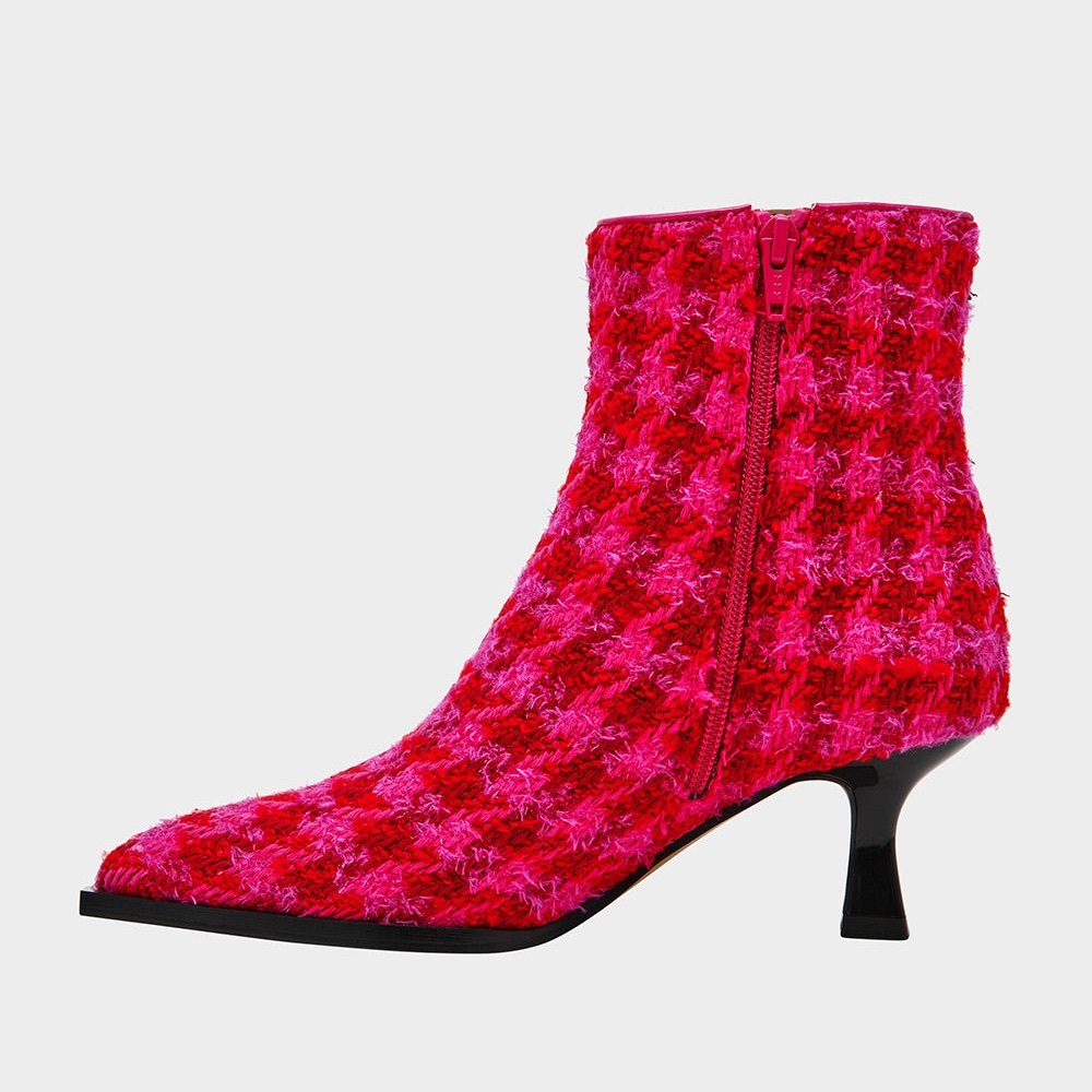 Betsey Johnson Louisa Pointed-Toe Booties, Fuchsia Houndstooth, SZ 7 NWOB💄 - Picture 4 of 5